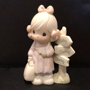 PRECIOUS MOMENTS "LOVING, CARING, AND SHARING ALONG THE WAY." 1992 Limited C0013